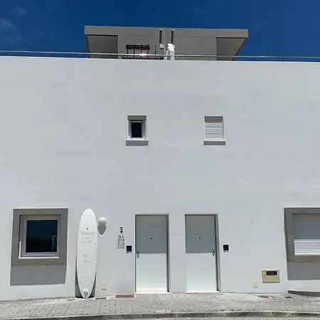 Sea Breeze Villa, Baleal Beach Apartment